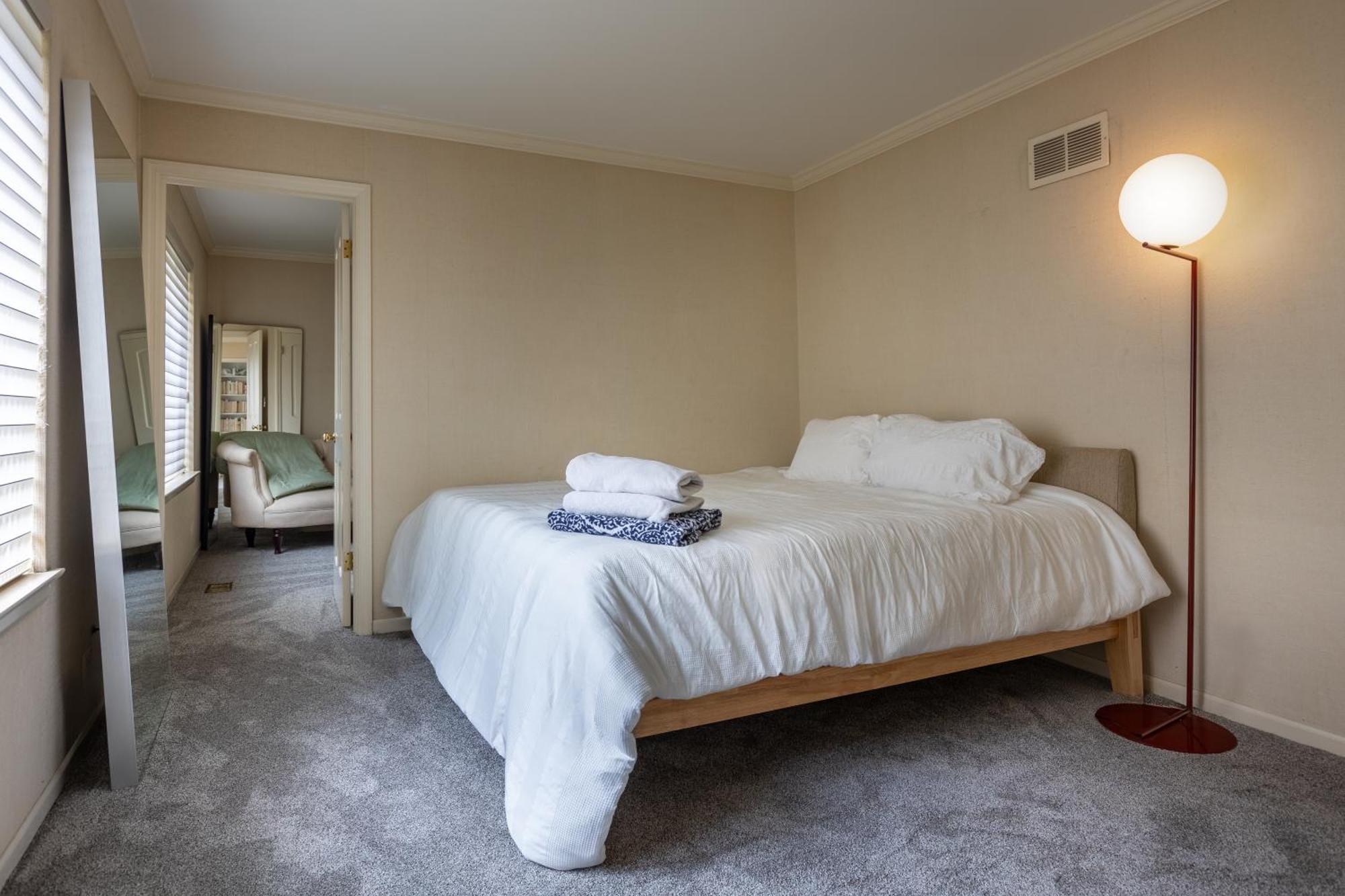 Lakeview East Apartment Чикаго Екстериор снимка